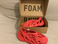 Yeezy Foam RNNR Vermillion  EU 43 - US 9 Berlin - Schöneberg Vorschau