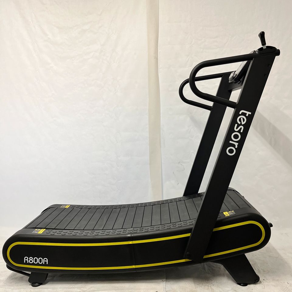 Tesoro R800A Laufband Heimtrainer - NEU - Kurvenlaufband in Bergheim