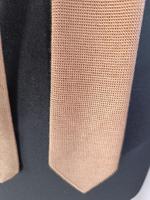 eine beige Seidenkrawatte, Regent Bayern - Regensburg Vorschau