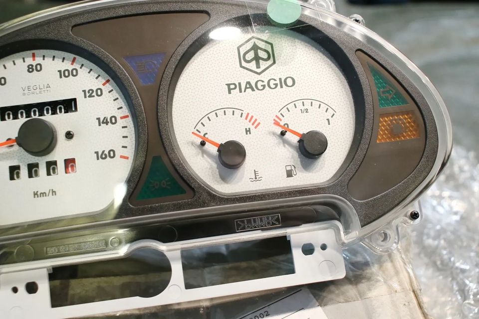 Piaggio Hexagon 250 GT ZAPM14 (Honda Motor) Tacho NEU 580823 in Berlin