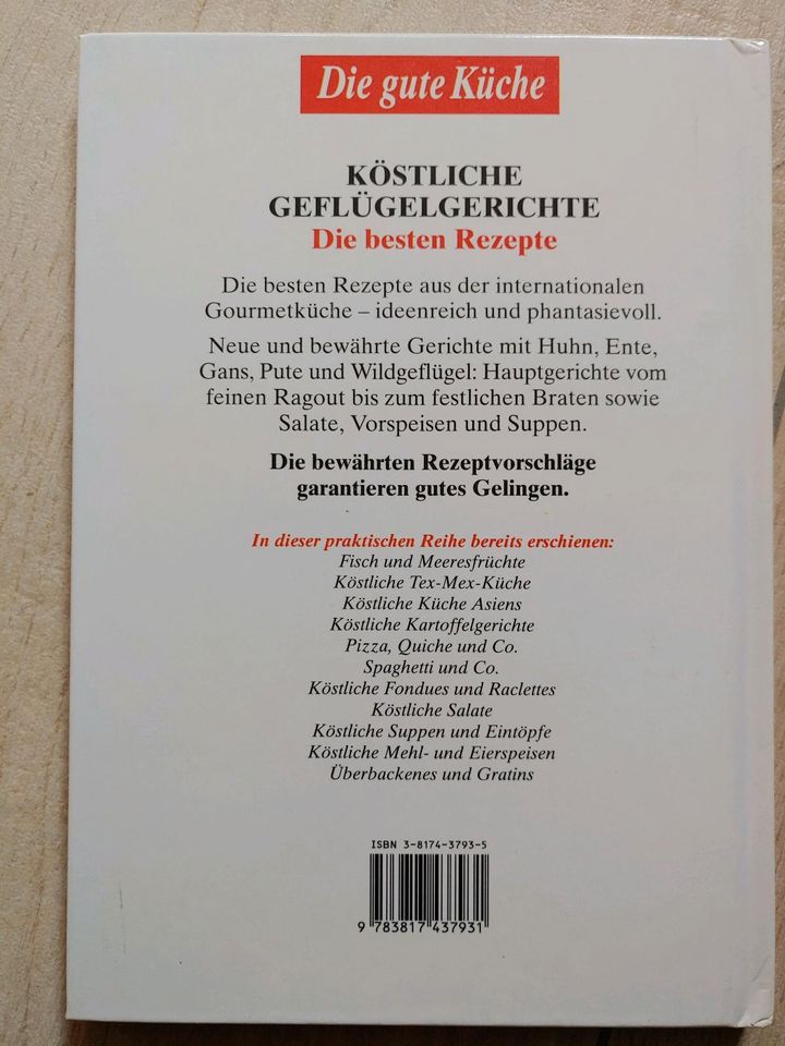 Kochbuch/ Backbuch , Asiatisch , italienisch, Geflügel , in Borchen