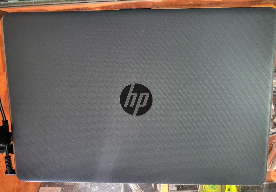 HP Laptop Win 10 Home 8GB Ram 500GB HD in Aschersleben