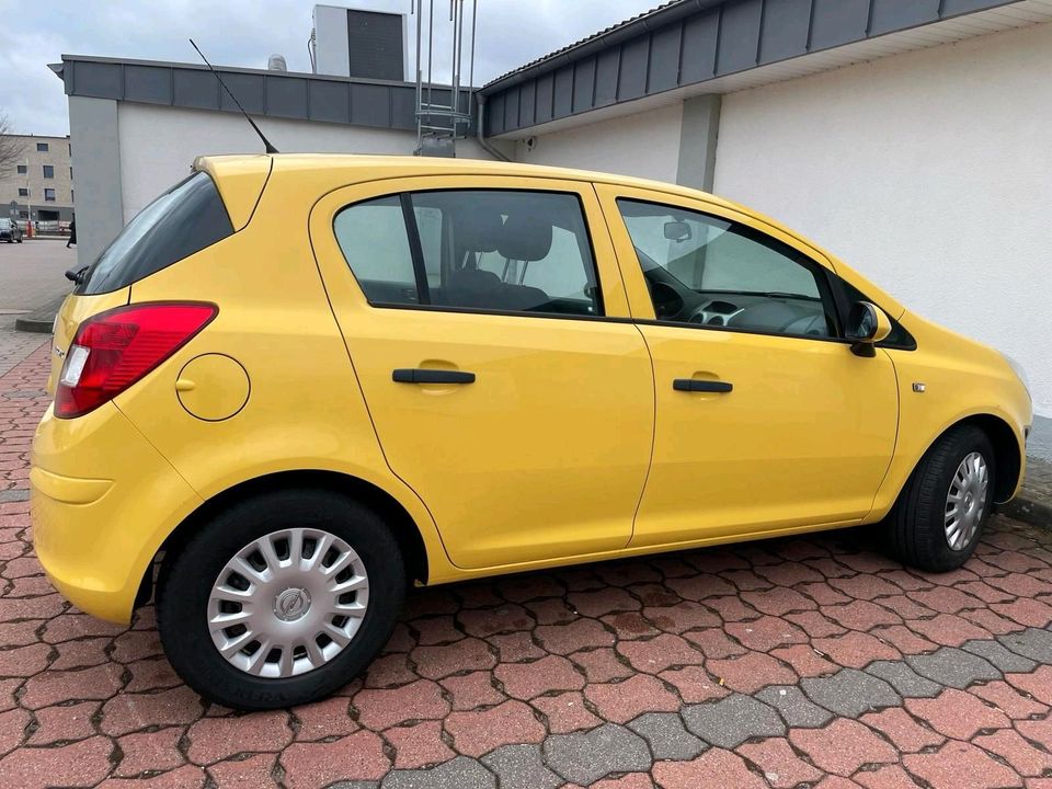 Opel Corsa D 1.2 Navigation Rückfahrkamera 1. Hand TÜV neue in Henstedt-Ulzburg