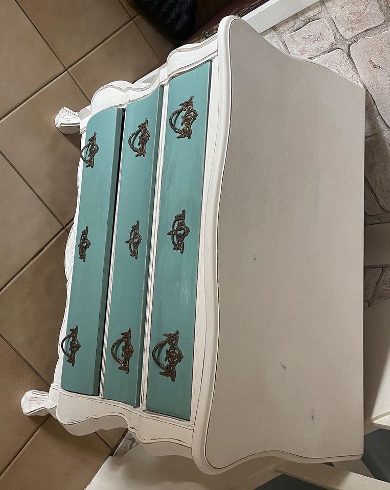 Charmante Shabby Chic Kommode mit 3 Schubladen in Timmendorfer Strand 