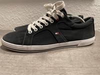 Tommy Hilfiger Schuhe Sneaker Größe 43 schwarz Harry 9D Köln - Nippes Vorschau