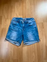 Monday Premium Damen Jeans Shorts Bermuda Caprihose Blau Größe: L Baden-Württemberg - Dornstetten Vorschau