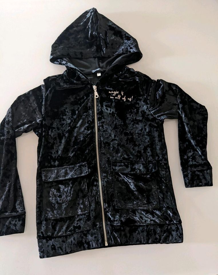 Kapuzenjacke Samt, Samtjacke schwarz Größe 152 neu in Berlin