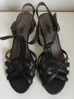 Damen Sandalen mit Riemchen s.Oliver Soft Foam schwarz Gr. 37 Niedersachsen - Oldenburg Vorschau