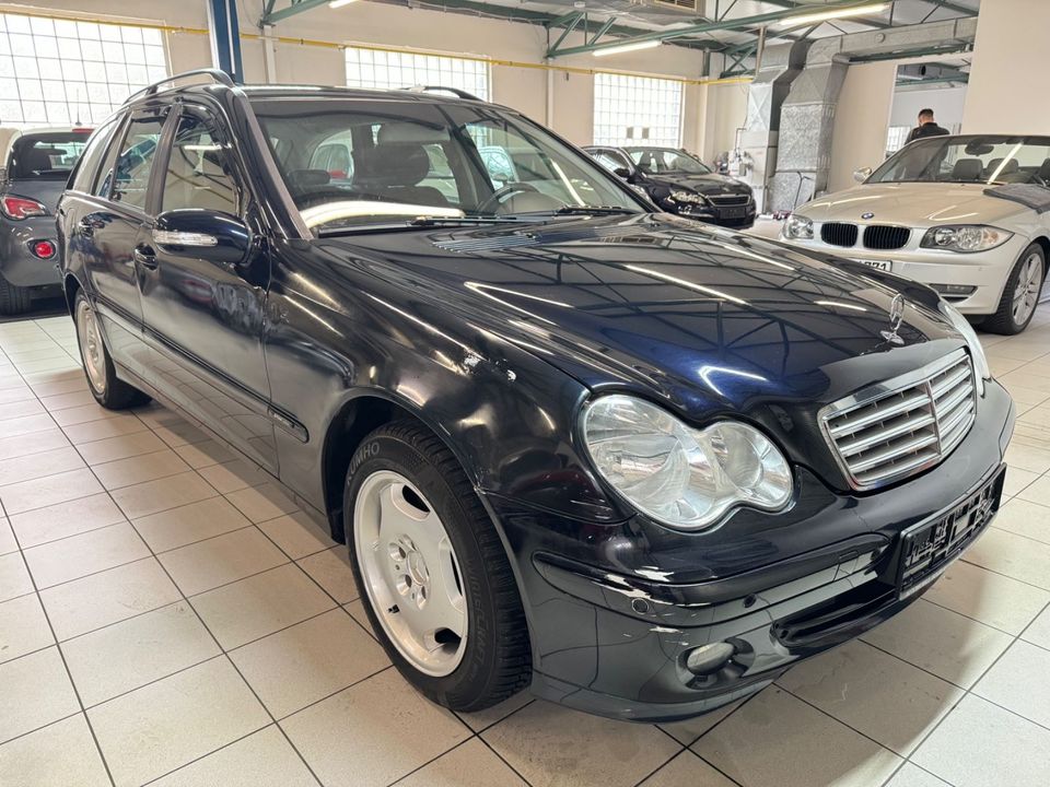 Mercedes-Benz C 180 T Sport Edition in Düsseldorf