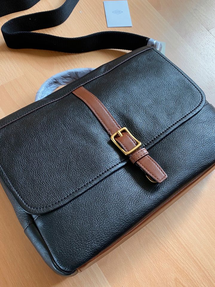 NEU Fossil Aktentasche Laptoptasche Handtasche Schwarz aus Leder in Dortmund