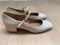 Zara Mary Janes Lack Creme 41 NEU Niedersachsen - Burgwedel Vorschau