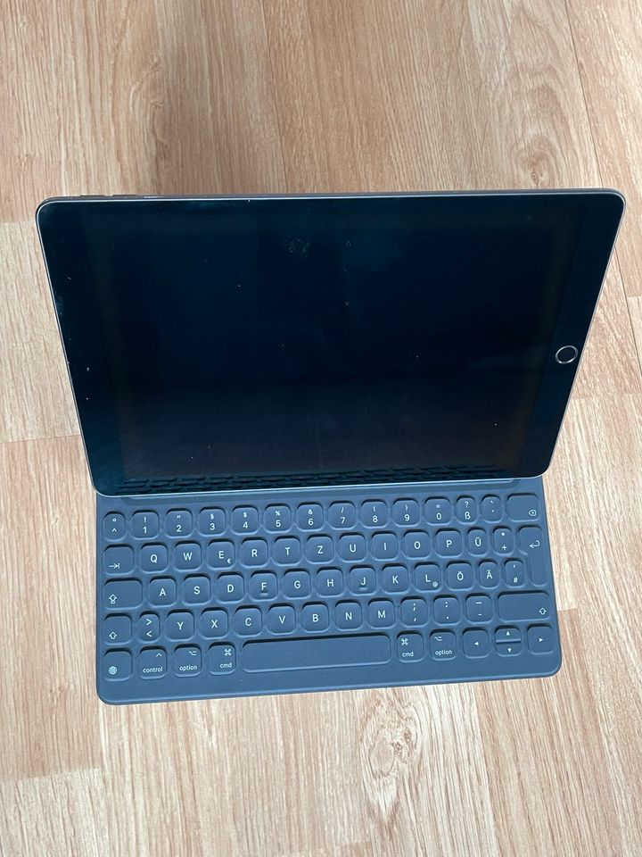 Apple iPad Smart Keyboard (Air 3, iPad 7.Gen. iPad Pro 10,5) in Bösel