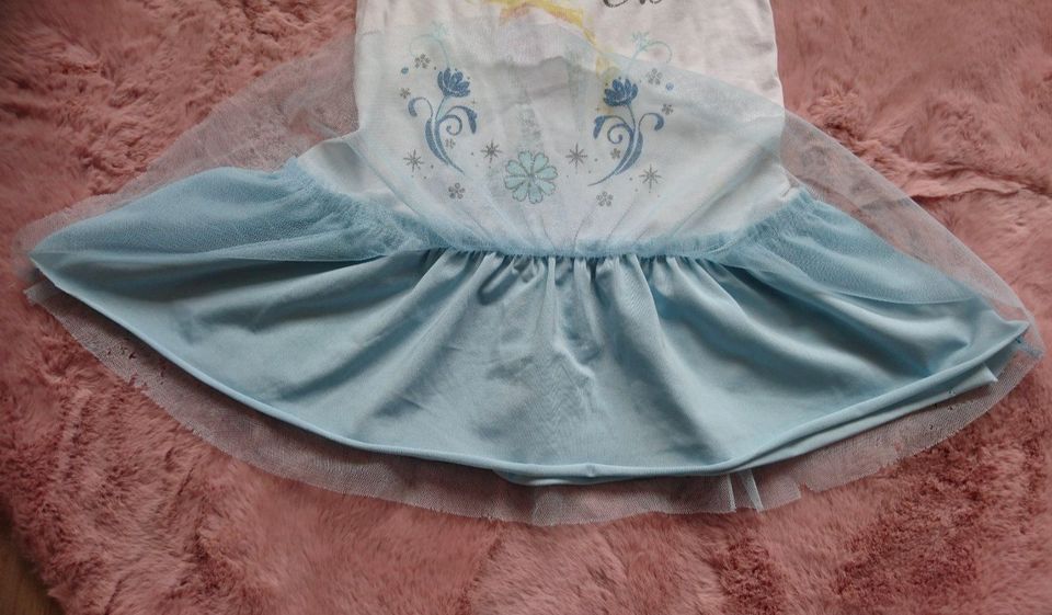 Kleid Tunika Frozen Elsa weiß blau Mädchen Gr. 98/104 H&M in Rühen