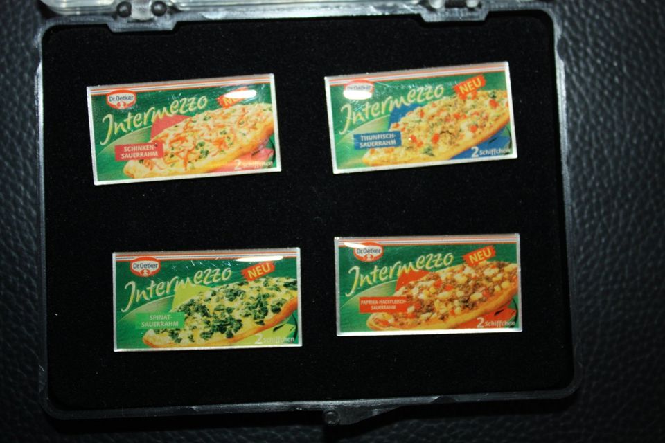 4 x Dr. Oetker Intermezzo Pins - Set in Sammelbox in Hessen - Roßdorf |  eBay Kleinanzeigen ist jetzt Kleinanzeigen