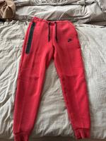 Nike Tech Fleece Hose Rot Nordrhein-Westfalen - Coesfeld Vorschau