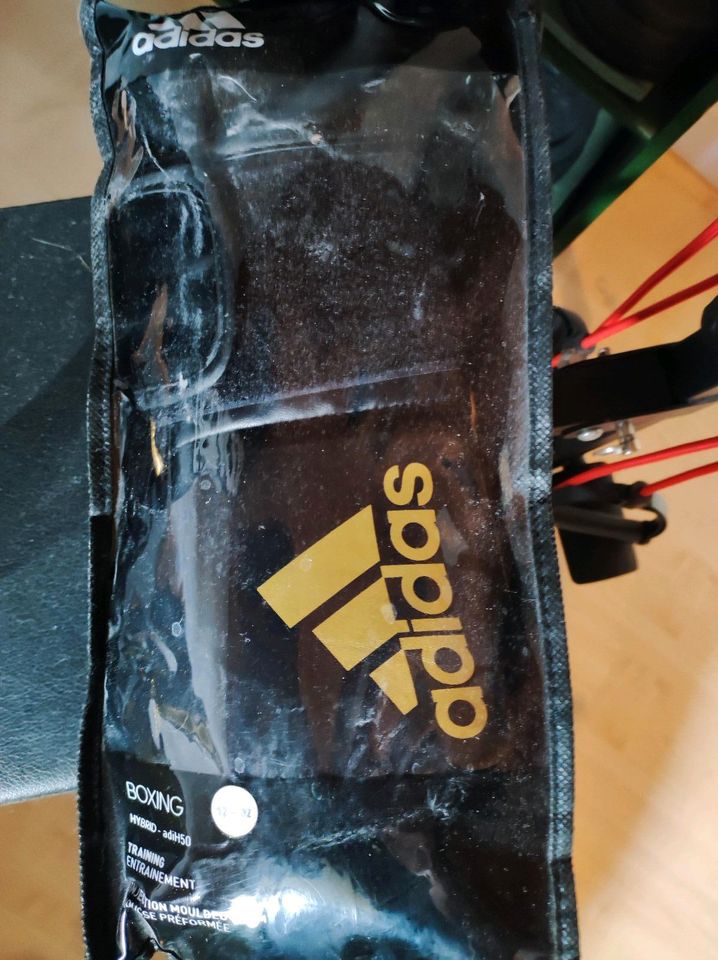 Adidas Boxsack Wandhalterung Handschuhe Hybrid 50 in Postbauer-Heng