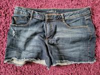 Jeansshorts Shorts blau 46 kurze Hose C&A Niedersachsen - Rehden Vorschau