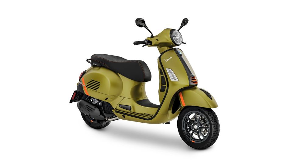 Vespa GTS 125 Super Sport RST 2023 - Neufahrzeug in Coerde