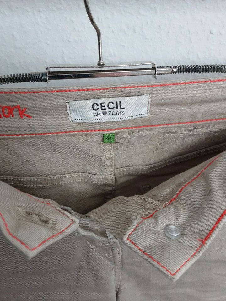 Shorts Cecil W 32 in Diepholz