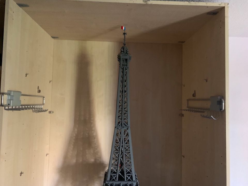 Lego Icons 10307 Eiffelturm wie neu mit OVP und Bauanleitungen in Selm