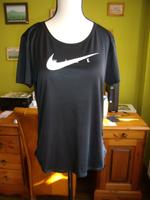 Damenshirt T-Shirt Shirt Damen Sport Nike schwarz Größe S NEU Thüringen - Arnstadt Vorschau