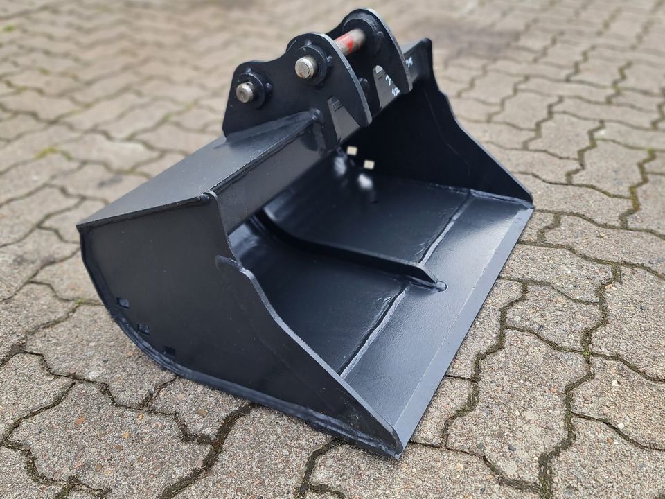 60cm Humuslöffel Planierlöffel Minibagger Bolzen Ø 25mm P25 in Bremen