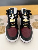 Nike Air Jordan 1 Mid SE goldener Anhänger dunkle Rote Beete Nordrhein-Westfalen - Krefeld Vorschau