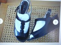 CLARKS KEILPANTOLETTEN GR. 38,5  -NEUWERTIG- Frankfurt am Main - Harheim Vorschau