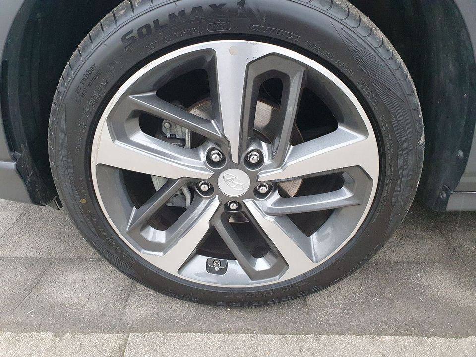 Hyundai Kona Premium 2WD Leder +2 JAHRE GARANTIE+ in Brühl