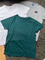 T-Shirts im Set, Größe XL, weiß, grau, dunkelgrün Bayern - Waldkirchen Vorschau