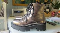 Boots Stiefeletten v. Tamaris Silber schwarz Gr. 39 Party Plateau Brandenburg - Caputh Vorschau