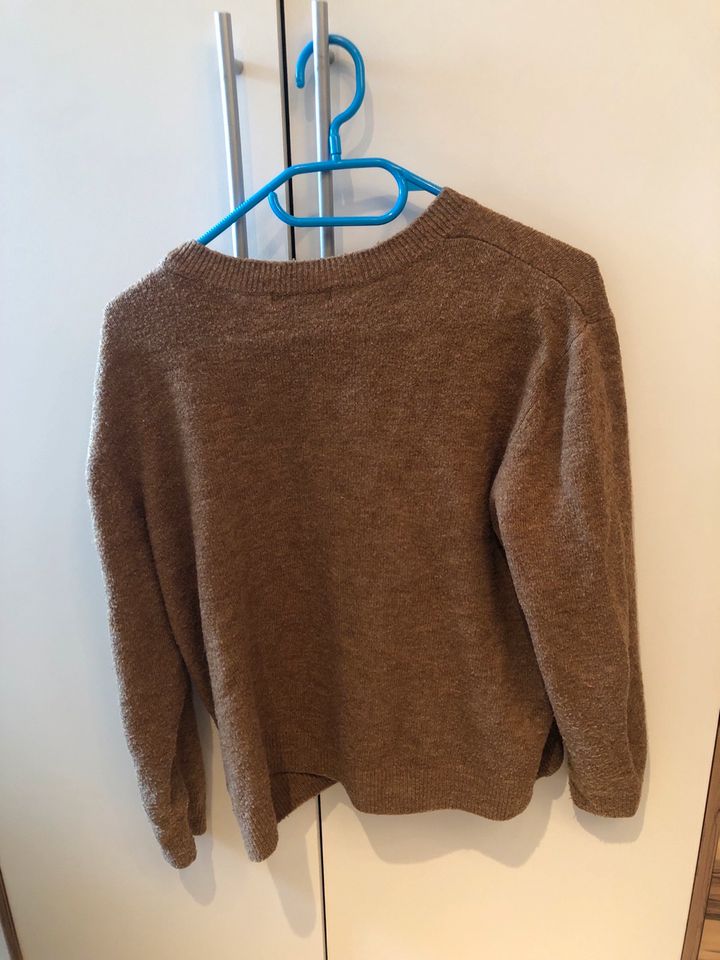 Pullover von H&M in Donaueschingen