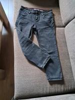 Neue schwarze 7/8 Jeans Niedersachsen - Lengede Vorschau
