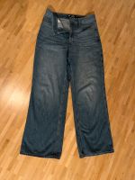 Hollister Low Rise Baggy Jeans Hose Gr. 27R. 5/4 R Frankfurt am Main - Innenstadt Vorschau