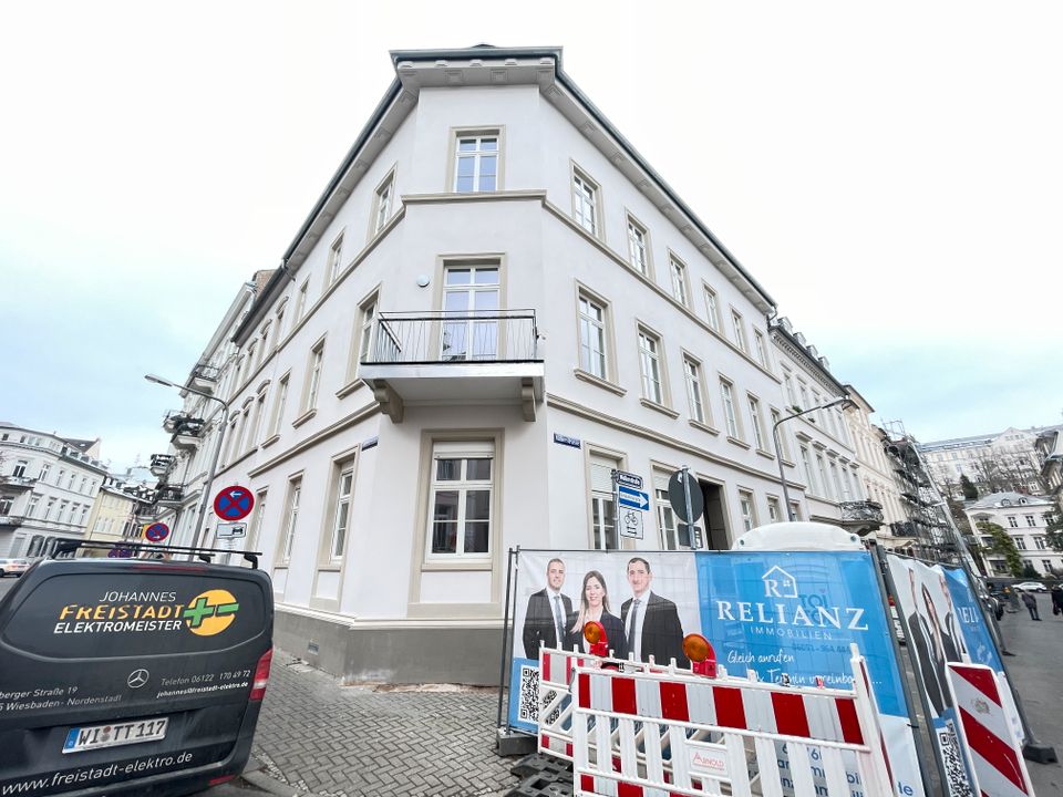 Frisch Sanierte 2 Zimmer-Wohnung in Zentraler Lage von Wiesbaden in Wiesbaden