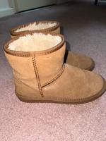 UGG Boots von Esprit Brandenburg - Wustermark Vorschau