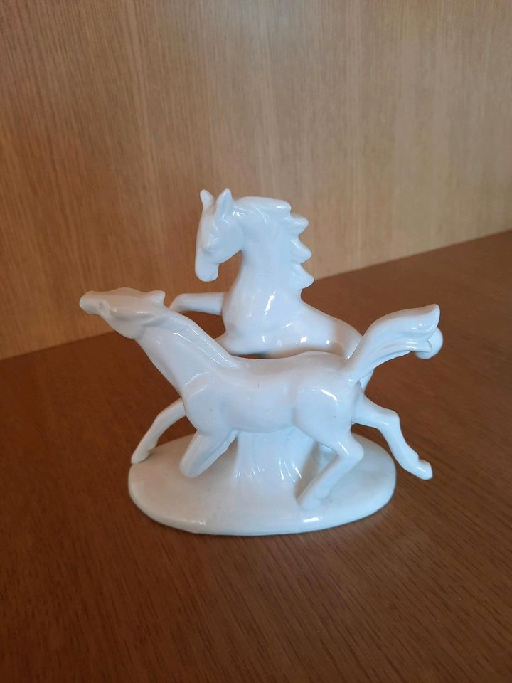 Porzellan Pferde Figur in Heimbach