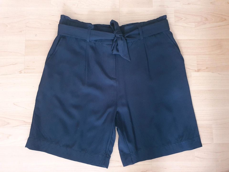 Adagio Short Gr. 40/42 (L) schwarz NEU in Saarbrücken