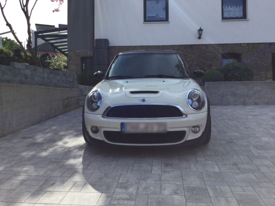 Mini Cooper S Leder Navi Harman Kardon in Cham