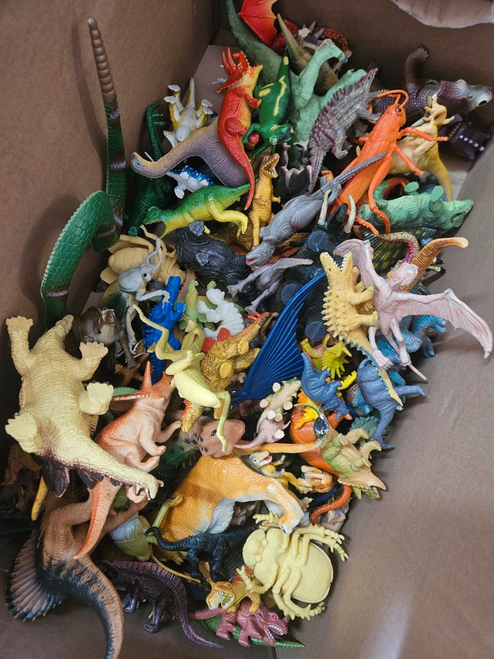 Dinosaurier Spielzeug alt 70er/80er Konvolut in Bremen