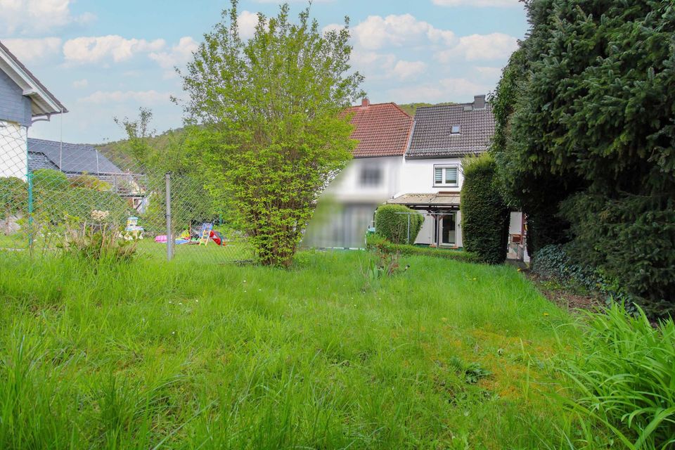 Sofort bezugsfrei: Ihre gepflegte DHH mit Garten und großer Terrasse in Dillenburg