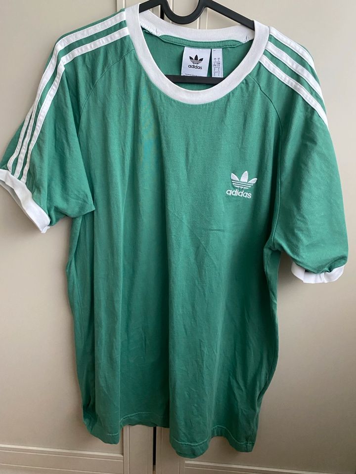 Adidas T-Shirt in Moers