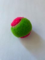 Grün Pinker Klettball Kleiner Ball Tennisball Hundespielzeug 6cm Nordrhein-Westfalen - Sankt Augustin Vorschau