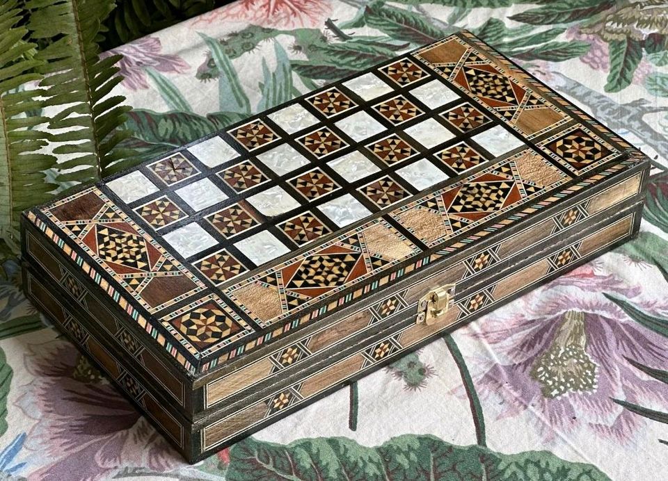 Holz Backgammon/Schach Set Handgemacht Aus Syrien in Rodgau