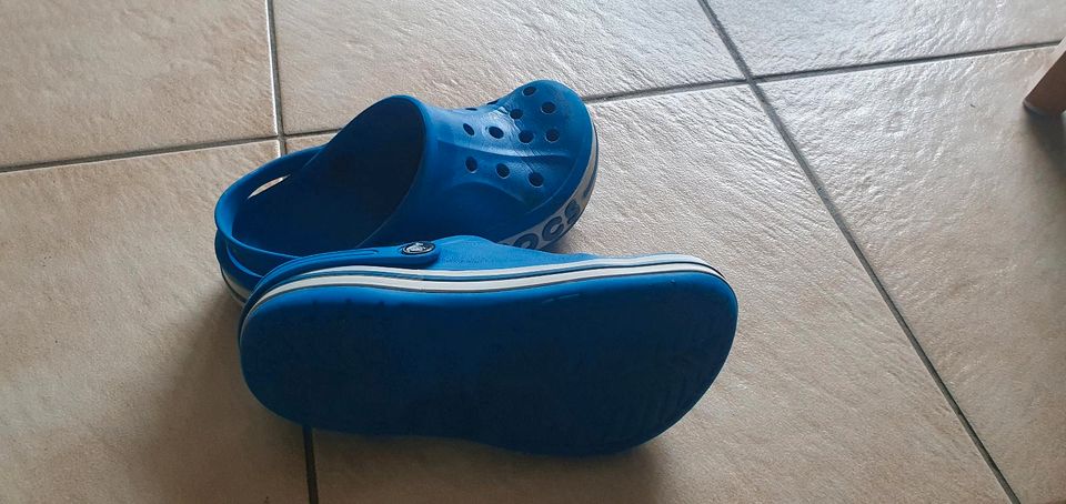 Crocs Schuhe in Unterschleißheim