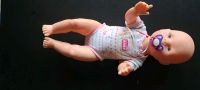Puppe New Born Baby mit viel Zubehör Friedrichshain-Kreuzberg - Friedrichshain Vorschau