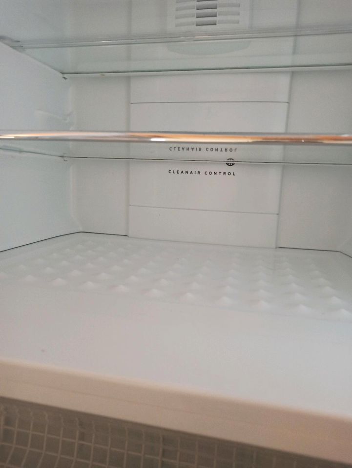 Einbaukühlschrank mit Gefrierfach AEG Kühlschrank A++ in Fürth