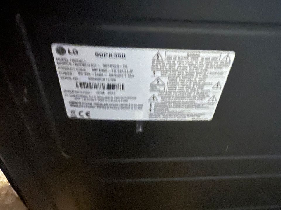 LG TV 50PK350 defekt für Bastler! in Berlin