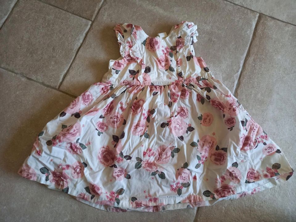 Kleid Blumen Rosen von H&M in Jacobsdorf 