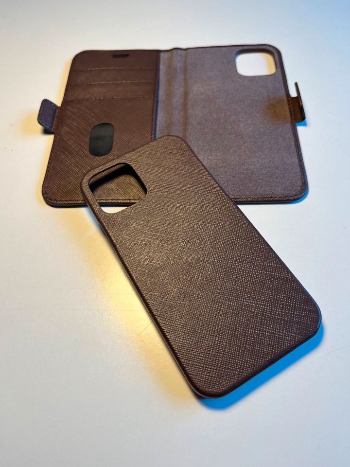 dbramante 928 Edles Handycase in Saffianleder für Iphone 12 in Dossenheim